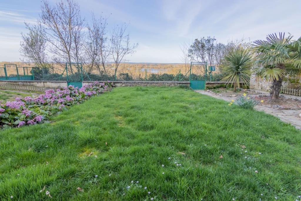 Maison Chaleureuse-Grand Jardin-Proche Saumur Parnay Εξωτερικό φωτογραφία